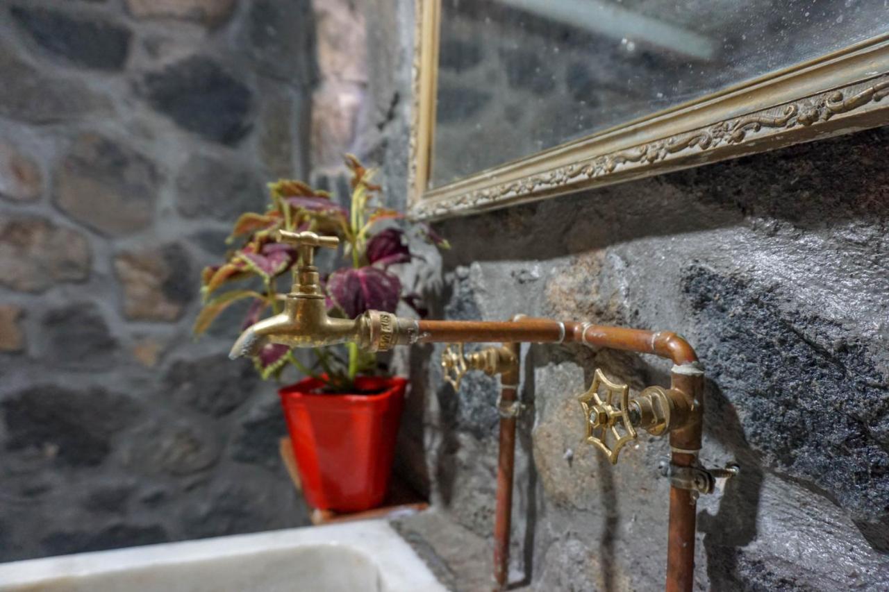 My Old Stone House In A 2 000 Sqm Private Garden With Fab Glamping Tent Mandraki  Екстер'єр фото